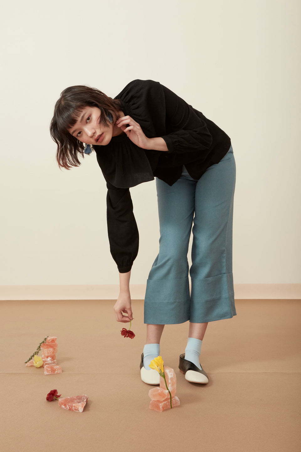 FOLDED WIDE-LEG TROUSERS