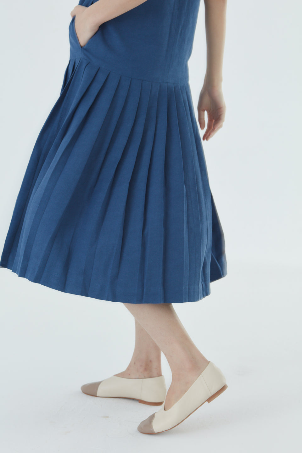 PLEATED DRESS