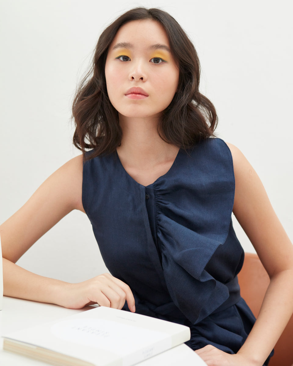 ONE-SIDED RUFFLE DRESS