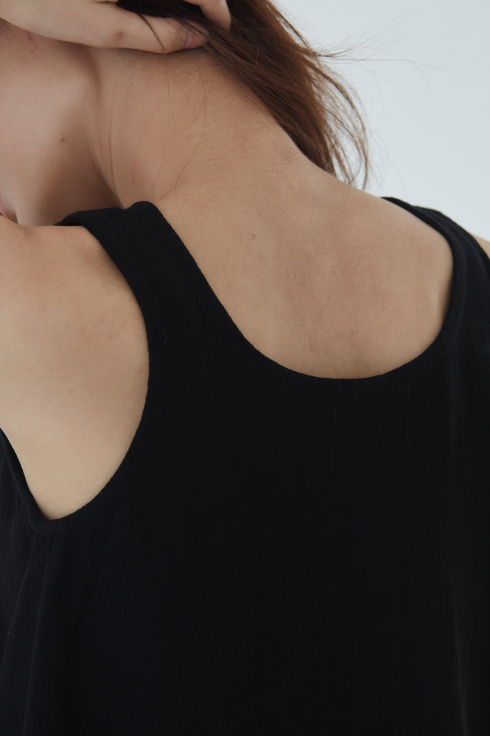 V RUFFLE TANK